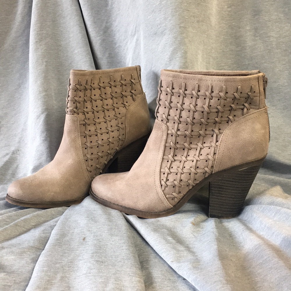 Tan boots 8.5
